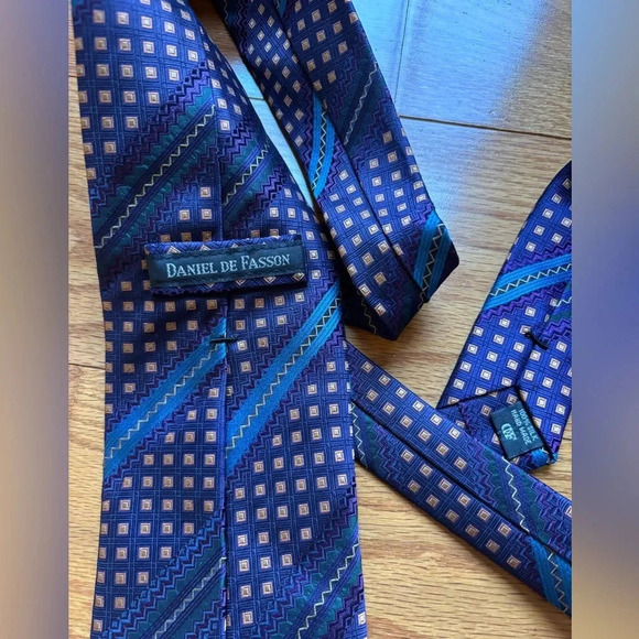 DANIEL DE FASSON Handmade 100% Silk Tie Men's Purple Blue Abstract Necktie - Picture 4 of 5